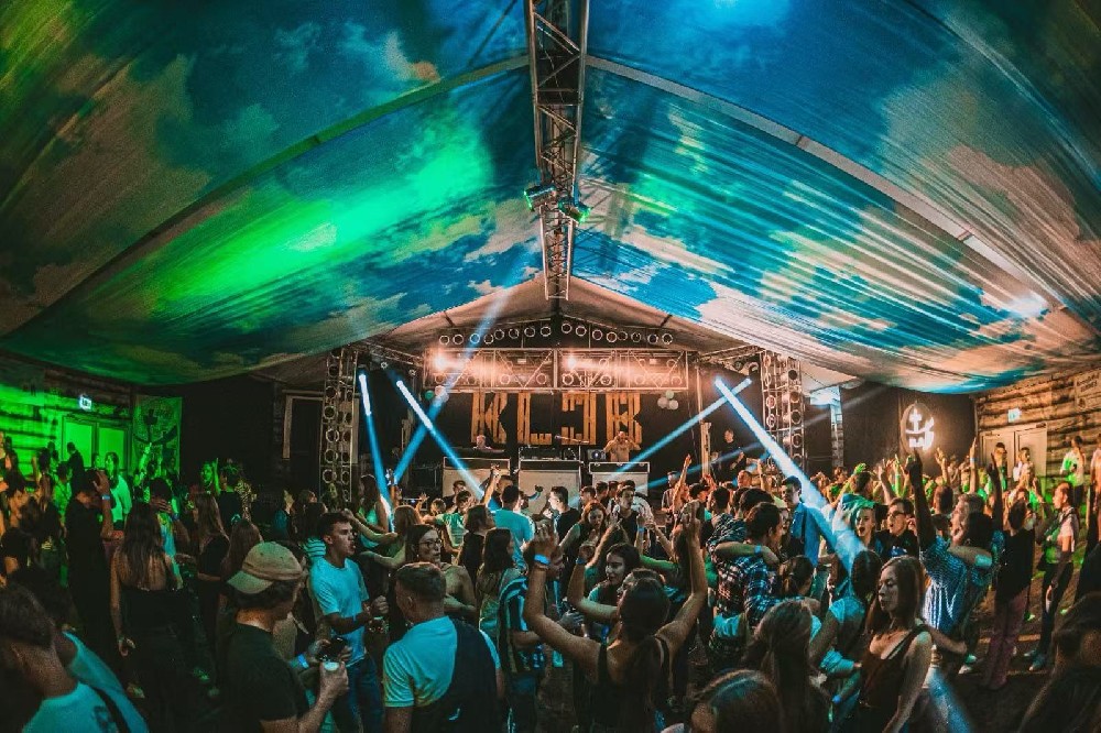 ACP Lighting wows the German  Club Party